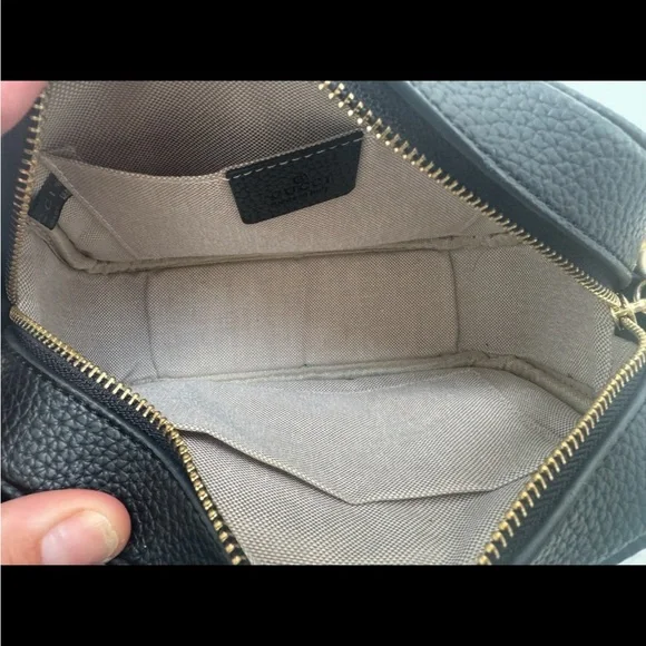 Gucci Black Soho Crossbody Bag - Picture 4 of 9